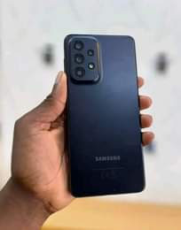 A picture of Samsung Galaxy a33 imenyooka sanaaaa