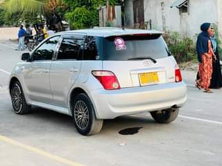 A picture of TOYOTA IST