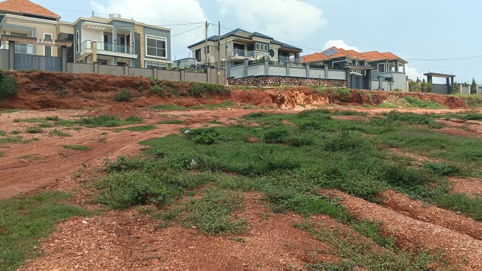 houses kyanja