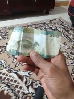A picture of Hii apa atakae wahi ndo bahati yake