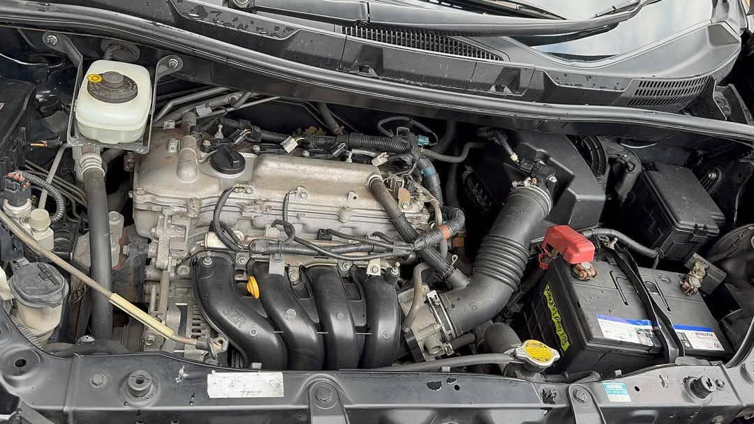 A picture of TOYOTA NOAH X 2008