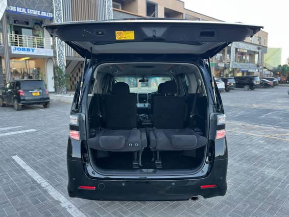 A picture of Vellfire inauzwa bei 23 5M0753322015