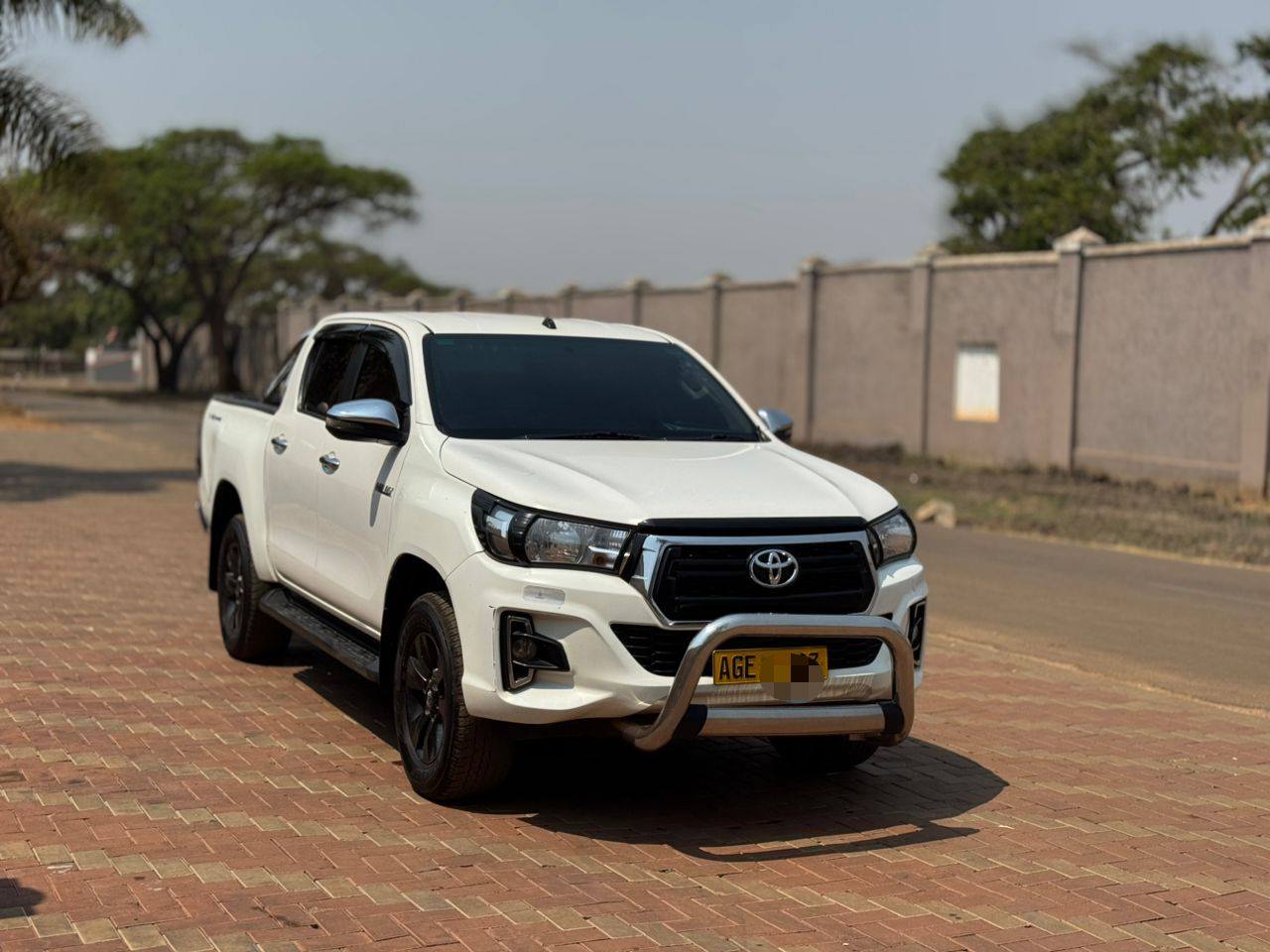used toyota hilux