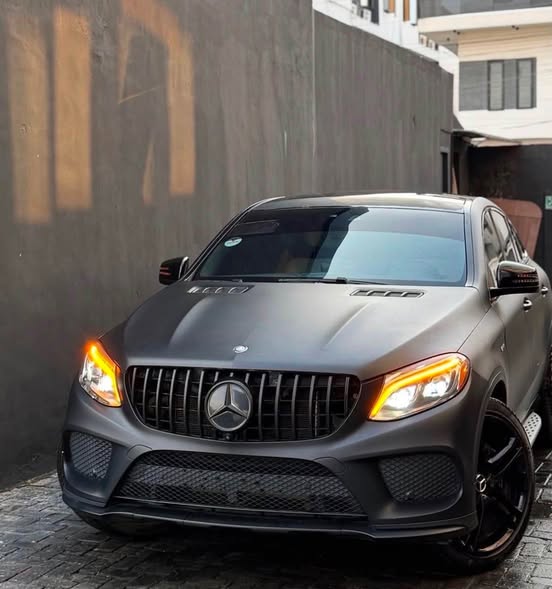 A picture of Mercedes Benz GLE43 2017 foreign used accident free 58m