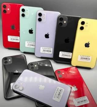 A picture of iPhone 11plain used from Dubai 64Gb 650 000 