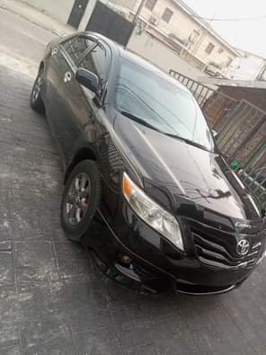 A picture of 2007 upgraded to 2010 Camry Muscle V6 XLE Thumb start