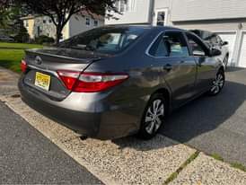 A picture of 2017 Toyota Camry SE Sedan 4D