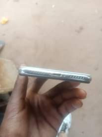 A picture of Iphone X