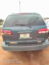 A picture of Nigeria Used Toyota Sienna LE 2001