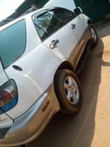 A picture of Rx Lexus 300