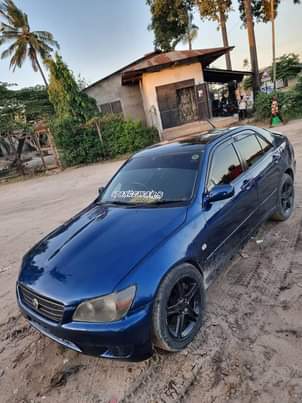 used toyota altezza