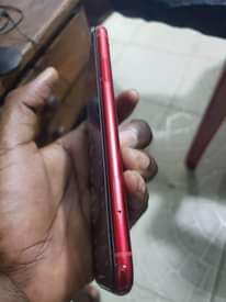 A picture of iphone Xr gb64