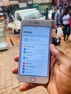 A picture of iPhone 7plus 128Gb