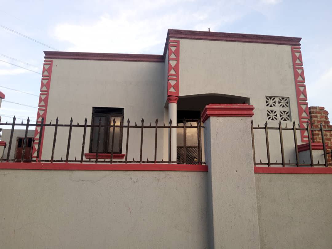 A picture of Well Finished simple house