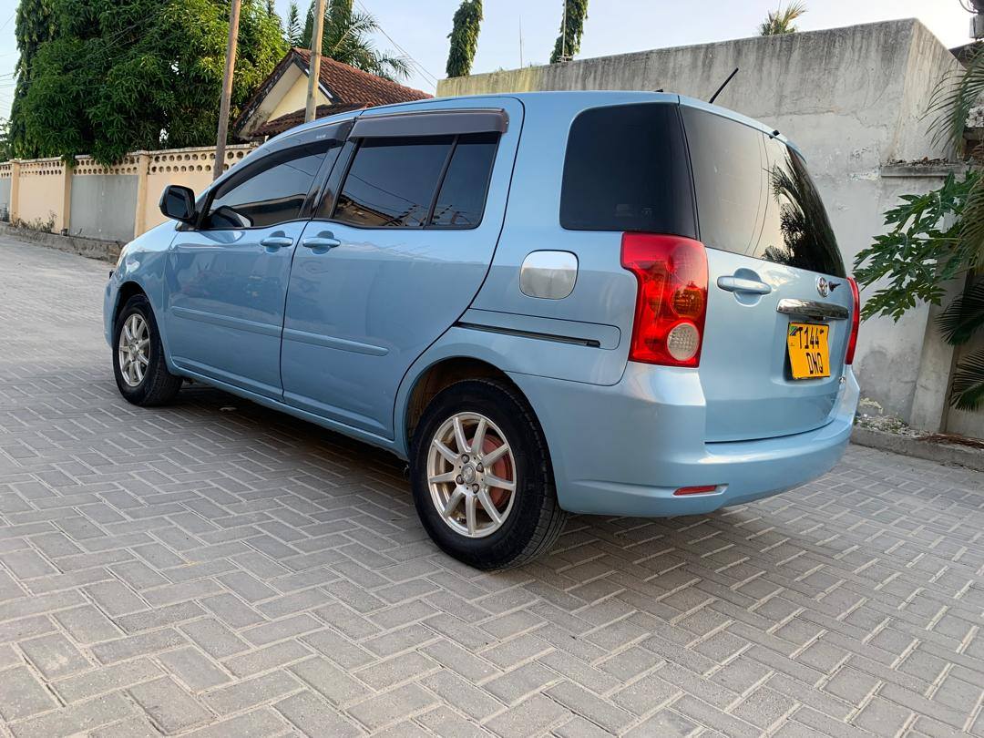A picture of TOYOTA RAUM...Call 0623090889