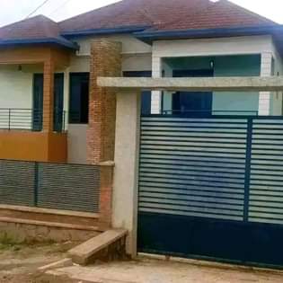 self compound houses