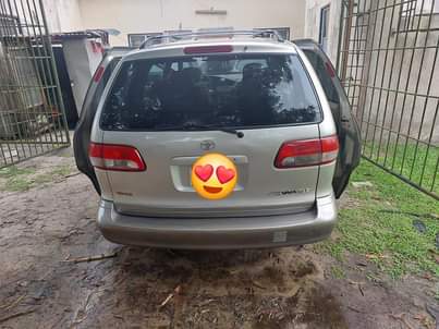 A picture of Toyota Sienna