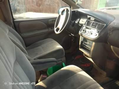 A picture of TOYOTA SIENNA 2000 First body Engine Gear Ac need attention