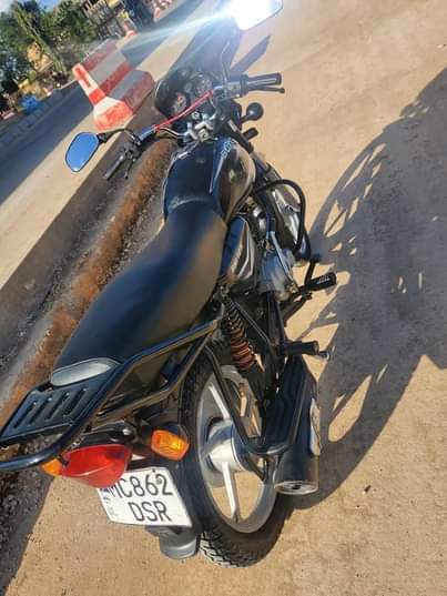 A picture of Boxer 125