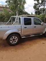used nissan hardbody