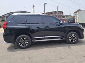 A picture of 2014 Toyota Prado Landcruiser