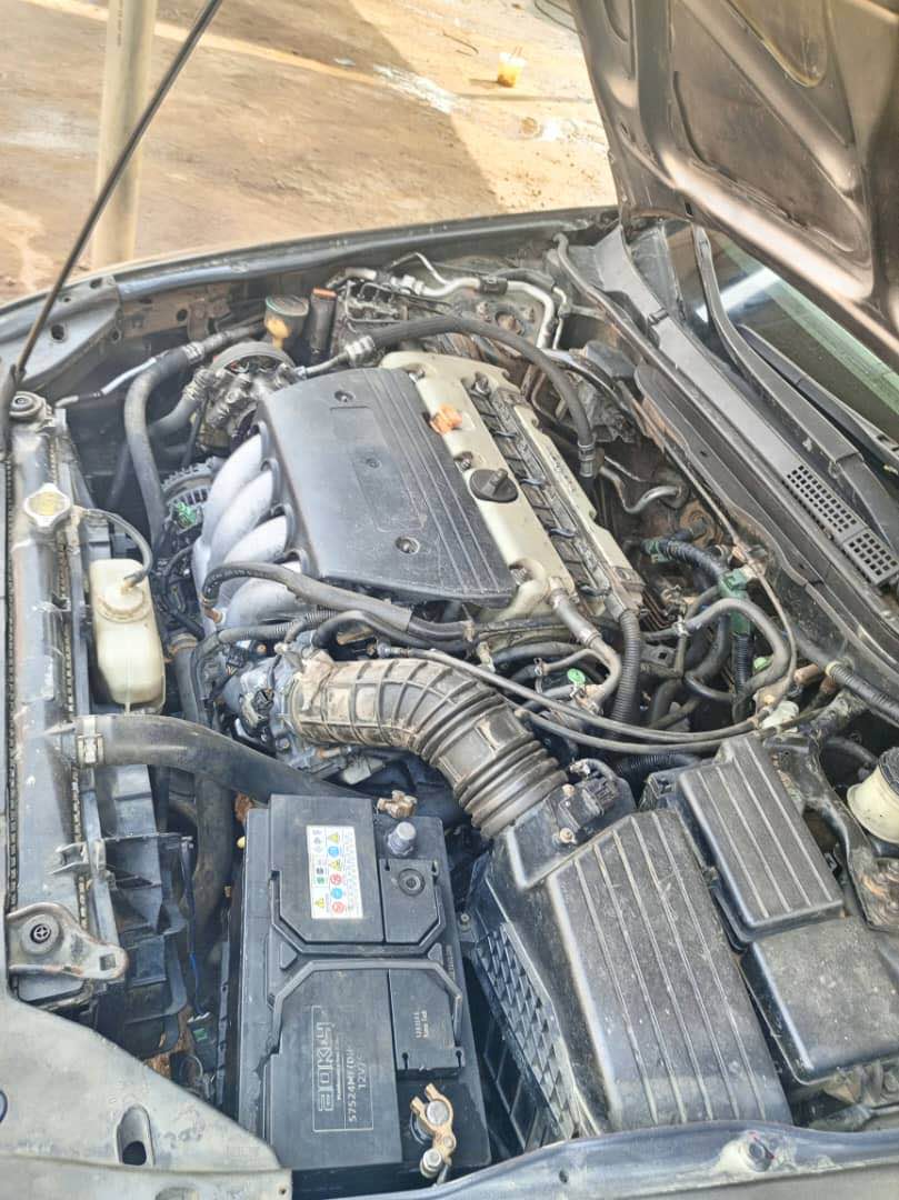 A picture of Honda Accord 2004