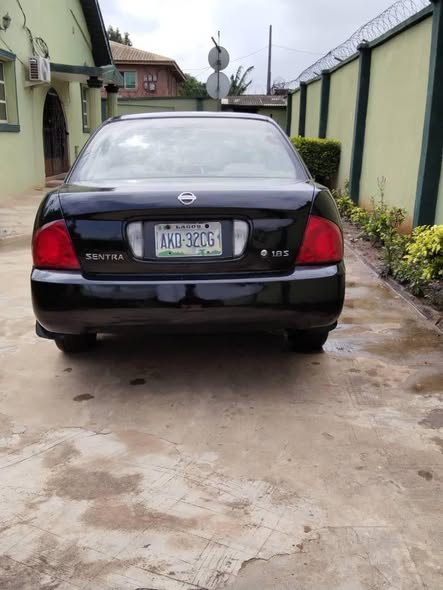 A picture of 2003 Nissan Sentra