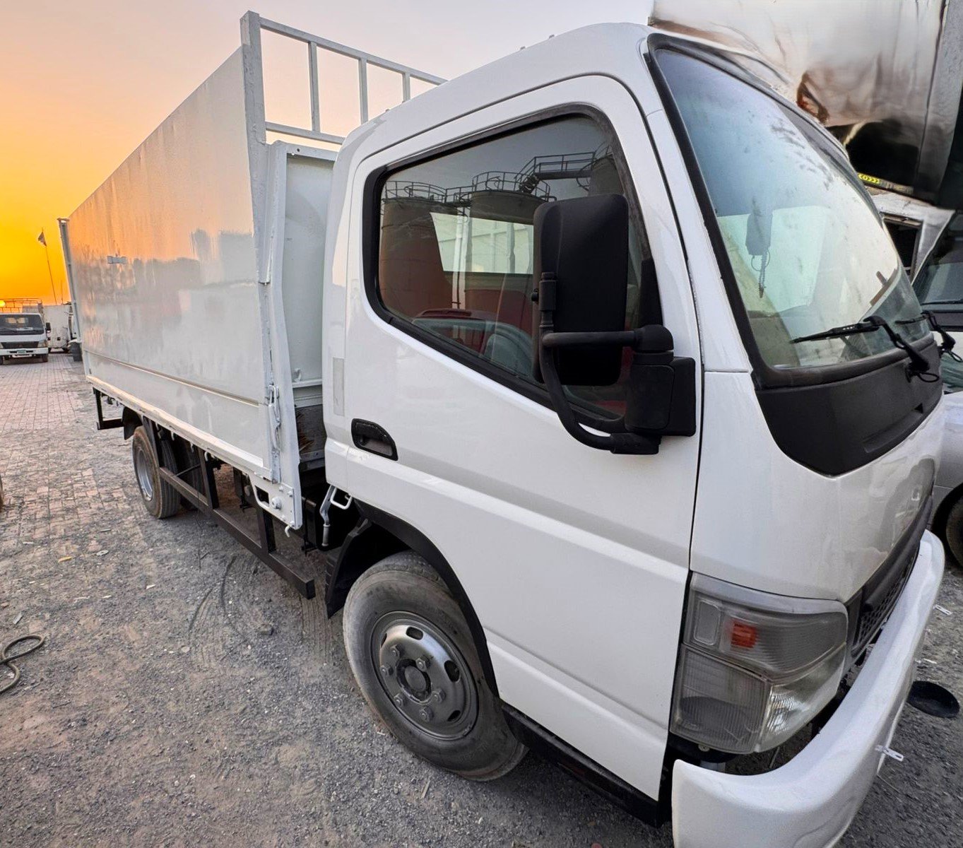 A picture of 2008 Mitsubishi Canter in geniune condition for sale Please call