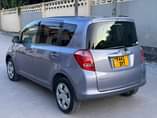 A picture of Toyota Ractis on sale DYT gari imetuzwa vizuri sanaaaaa