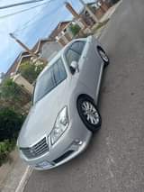 saloon cars