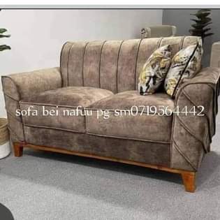 A picture of Sofa zinapatikana bei nafuu kabisa