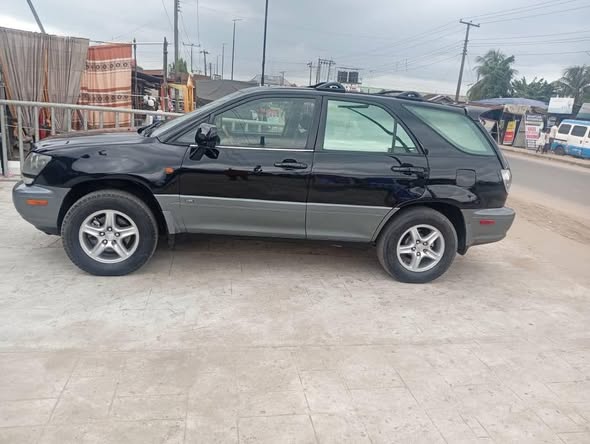 A picture of Rx 300 2 850 Settlement 150k Everything ok Port Harcourt