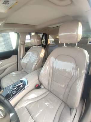 A picture of EToks standard 2017 Mercedes GLC 300