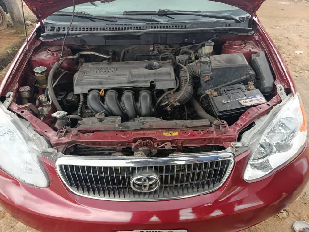 A picture of TOYOTA COROLLA 03 04 MODEL