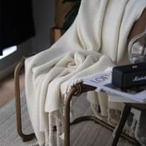 A picture of Throw blankets