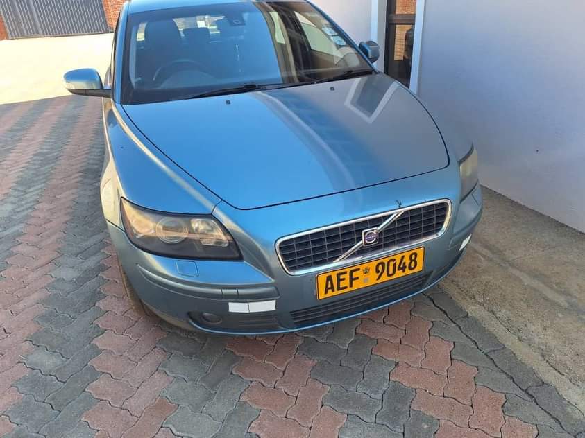 classifieds/cars volvo