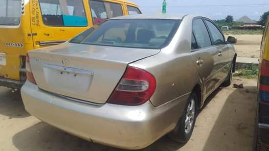 A picture of Awoof Awoof destress sales 2004 Toyota Camry Big daddy painted