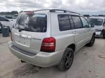 A picture of 2004 Toyota Highlander