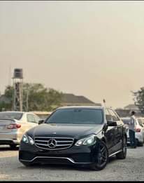 A picture of Mercedes Benz E350 2010 2014 with pano roof