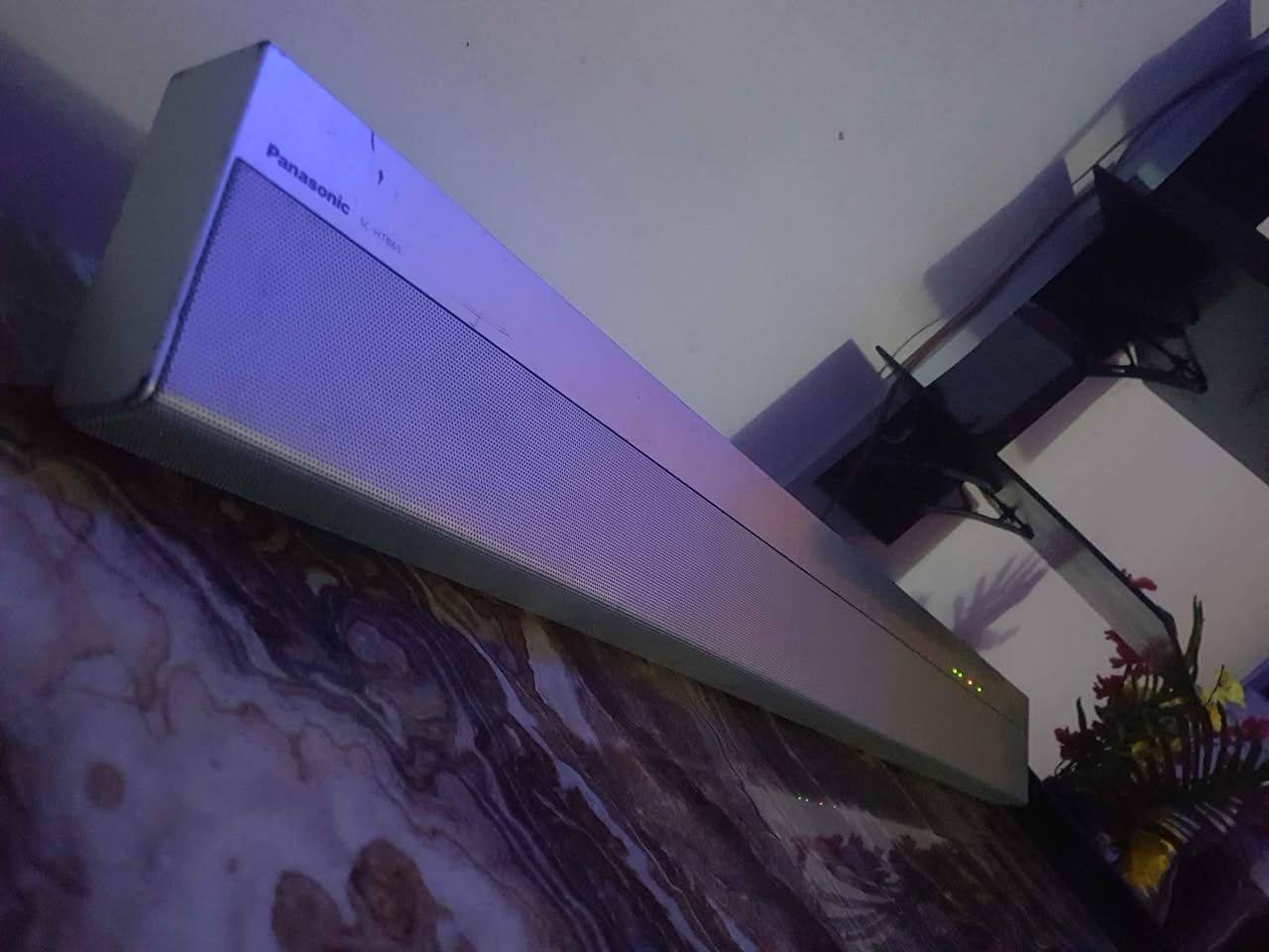 A picture of U K used Sound Bars 50K Each