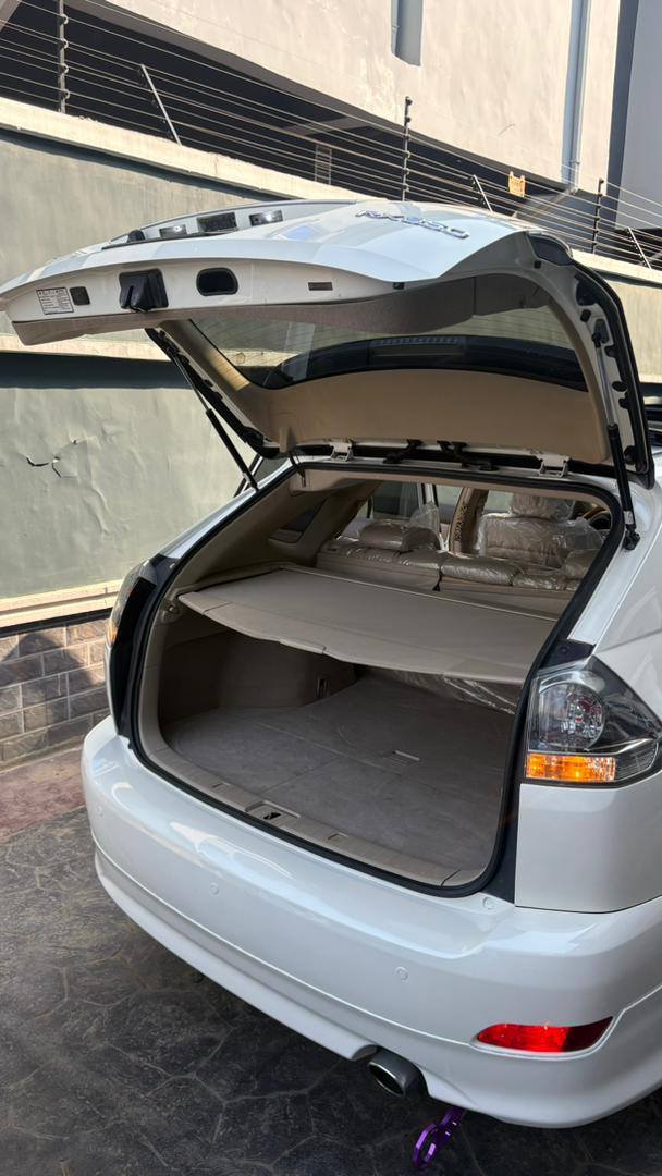 A picture of OFFLOADED 26 12 2025 ACCIDENT FREE LEXUS RX350 2009 Limited