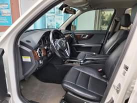 A picture of FOREIGN USED WHITE 2014 GLK450 BASIC OPTION