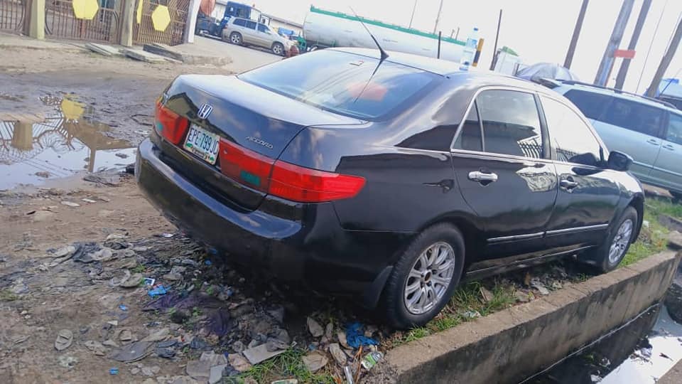 A picture of Very Sharp First body Honda accord 2005 with a very