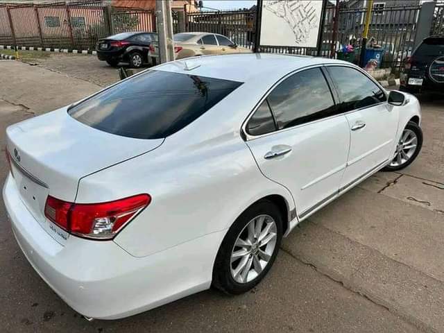 A picture of 2008 Mercedes Benz Es350 2008