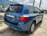 A picture of Clean registered 2008 highlander oven baked from toks money needed