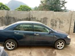 A picture of Toyota Corolla bank type manual drive Engine and Gear perfectly