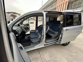 A picture of TOYOTA SIENTA