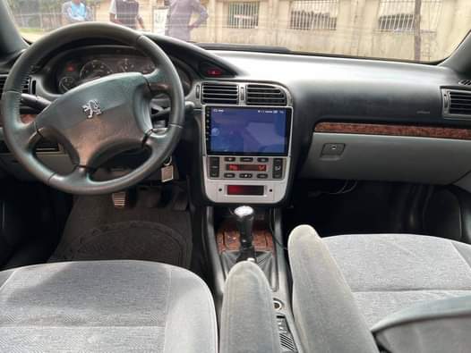 A picture of FOR SALE EXTREMELY CLEAN USED 406 MANUAL TRANSMISSION 2004 MODEL