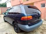 A picture of AWOOF AWOOF AWOOF TOYOTA SIENNA 2000