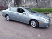 A picture of Lexus es330 2004 with sound engine and gear ac chilling